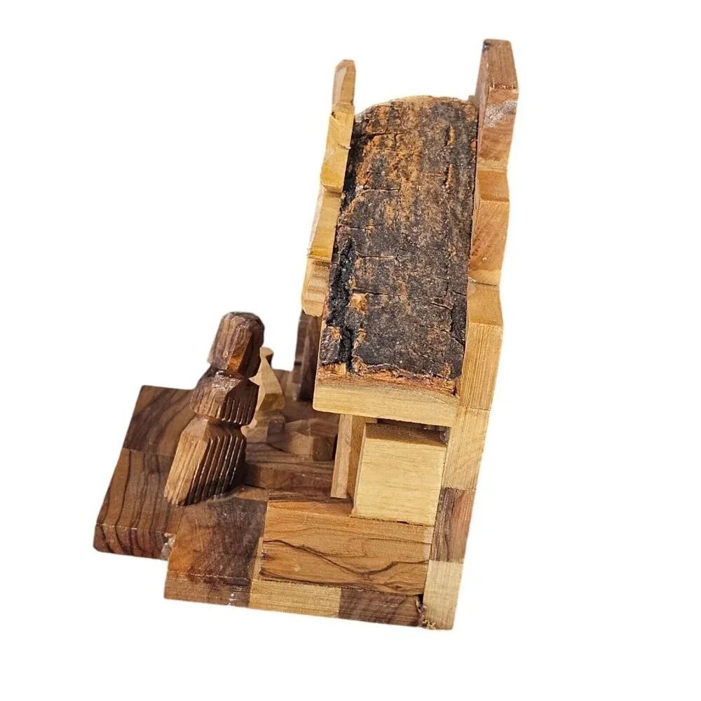 Nativity Creche Manger Olive Wood Christmas Decor Hand‎ Carved in Israel 5.5